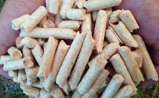 生物質為什么要做成顆粒燃料后再燃燒？